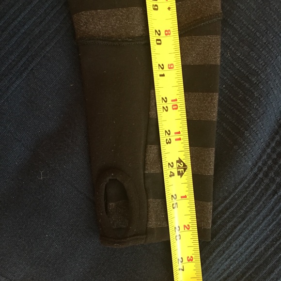 🛑 SOLD LULULEMON In Stride Zip Up Jacket - Picture 14 of 16